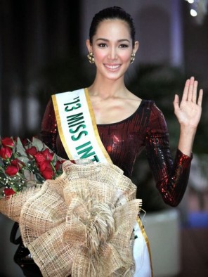 Bea_Santiago_arrival