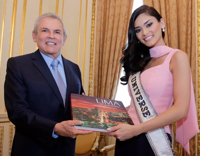 Pia Wurtzbach was feted by the mayor of Lima