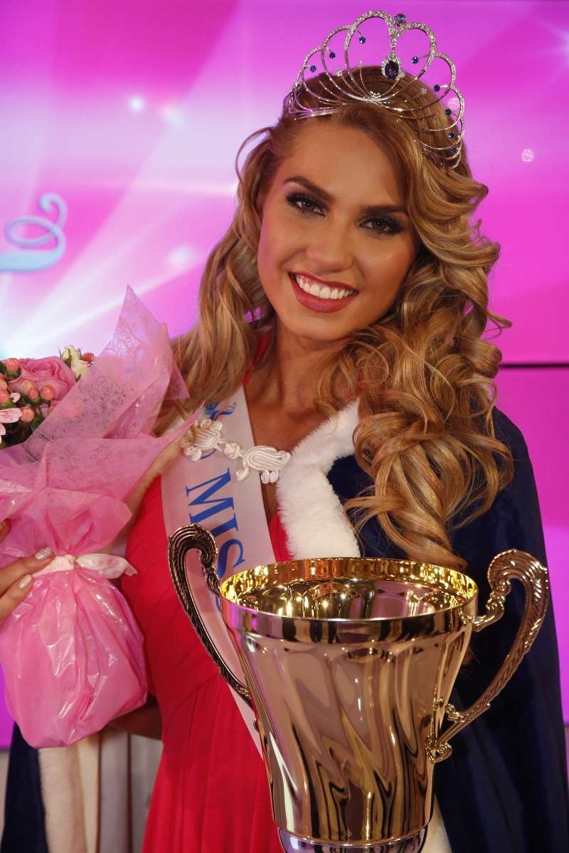 Rosa-Maria Ryyti is Miss Suomi 2015 - Missosology