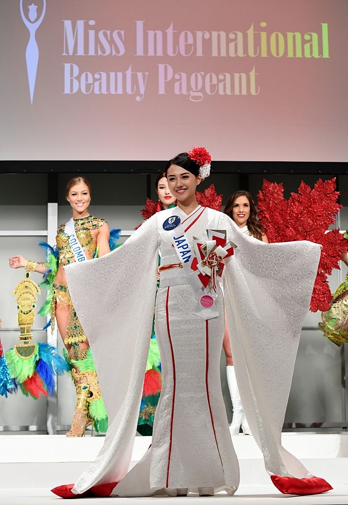 Miss Japan Junna Yamagata poses in her national costume during the opening press preview of 2016 Miss International Beauty Pageant in Tokyo on October 11, 2016.Seventy women will compete in the final in Tokyo on October 27. / AFP / TOSHIFUMI KITAMURA        (Photo credit should read TOSHIFUMI KITAMURA/AFP/Getty Images)
